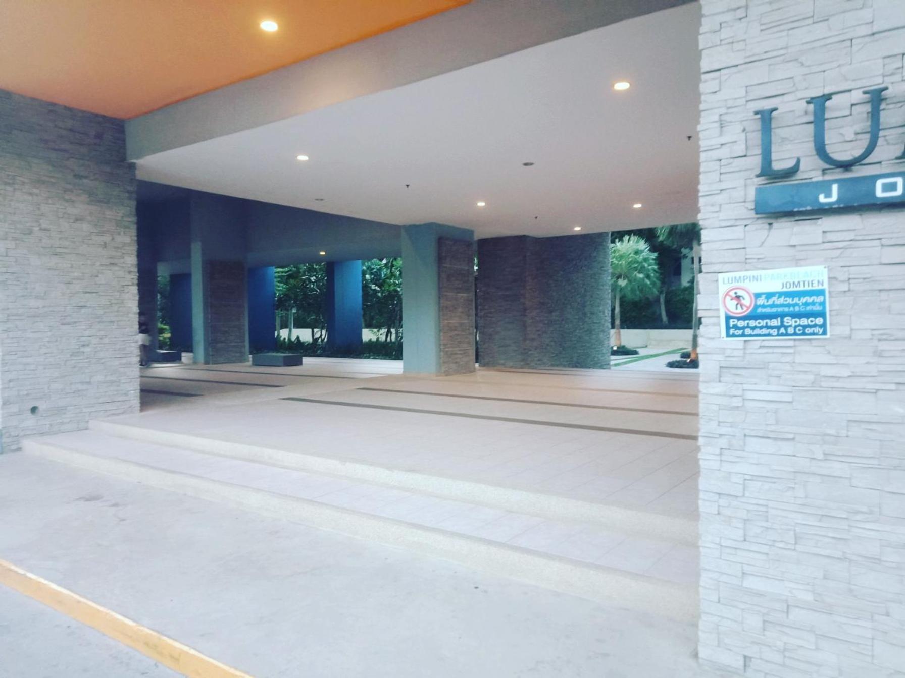 2 ห้องนอน 2 ห้องน้ำ Seaview Jomtien ชั้น18 Apartment Bagian luar foto
