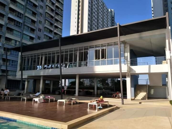 2 ห้องนอน 2 ห้องน้ำ Seaview Jomtien ชั้น18 Apartment Bagian luar foto