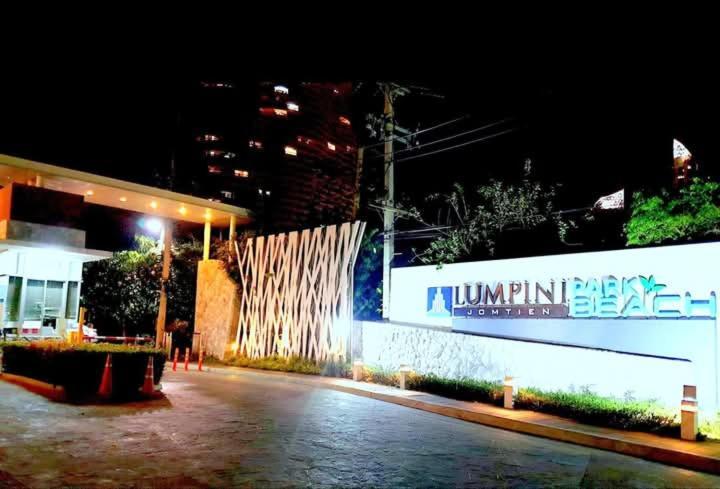 2 ห้องนอน 2 ห้องน้ำ Seaview Jomtien ชั้น18 Apartment Bagian luar foto